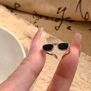 Cute Sunglasses ring adjustable size