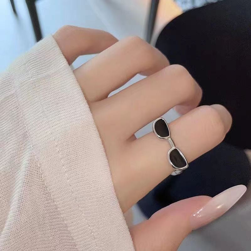 Cute Sunglasses ring adjustable size