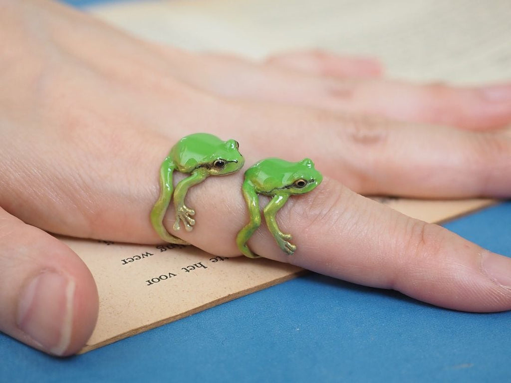 Tree Frog Ring & Earrings